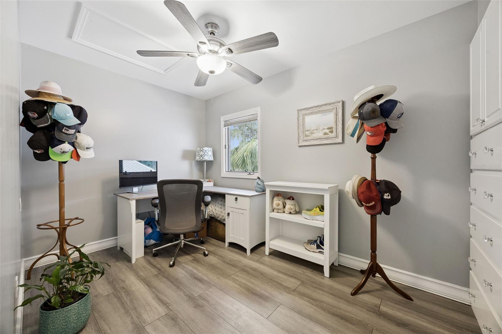 LANCASTER BEACH - Residential