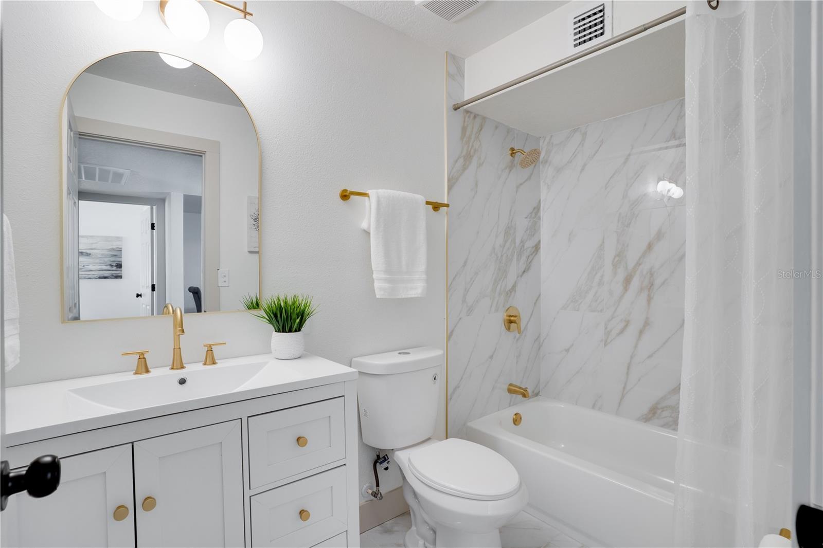 DEL WEBBS SUN CITY FLORIDA UN - Residential