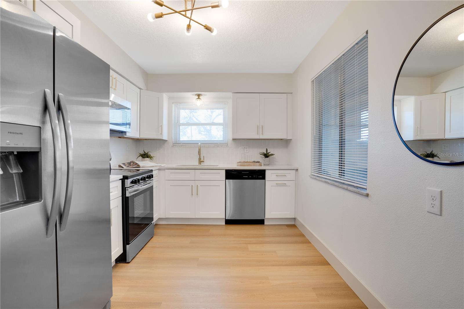 DEL WEBBS SUN CITY FLORIDA UN - Residential