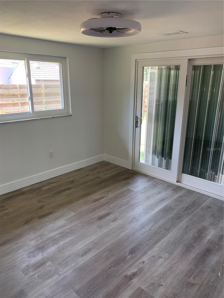 KEW GARDENS - Residential