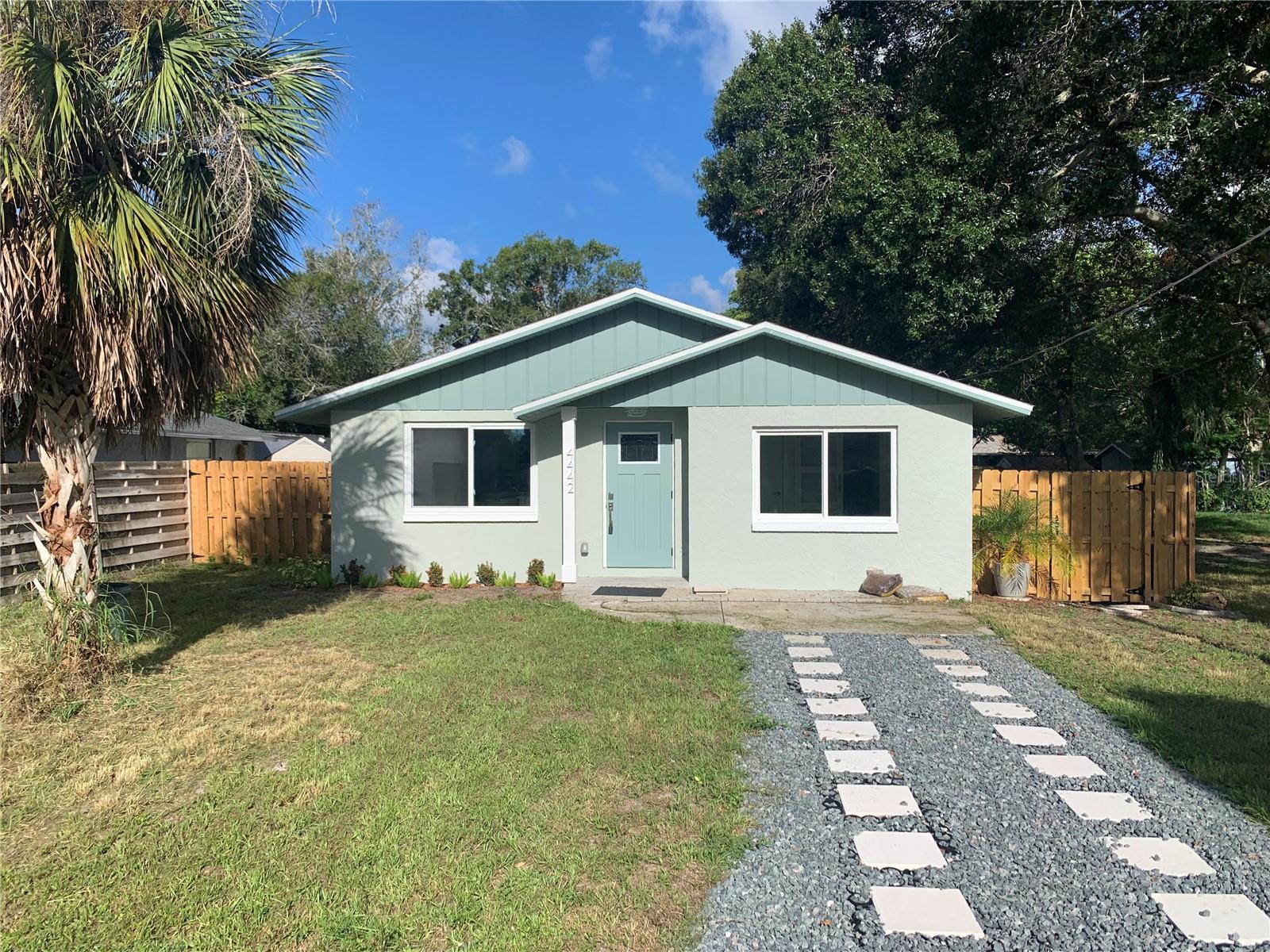 KEW GARDENS - Residential