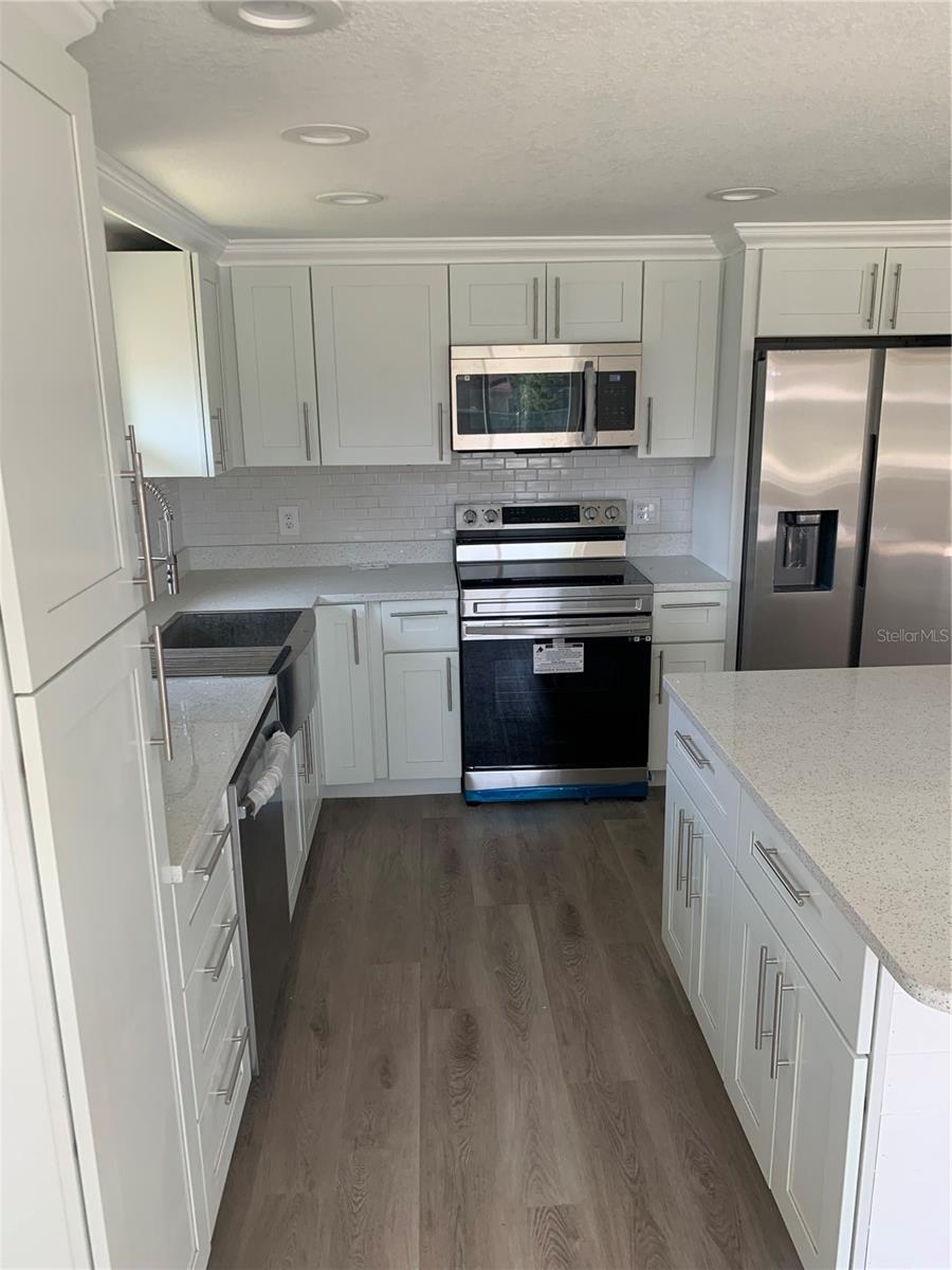 KEW GARDENS - Residential