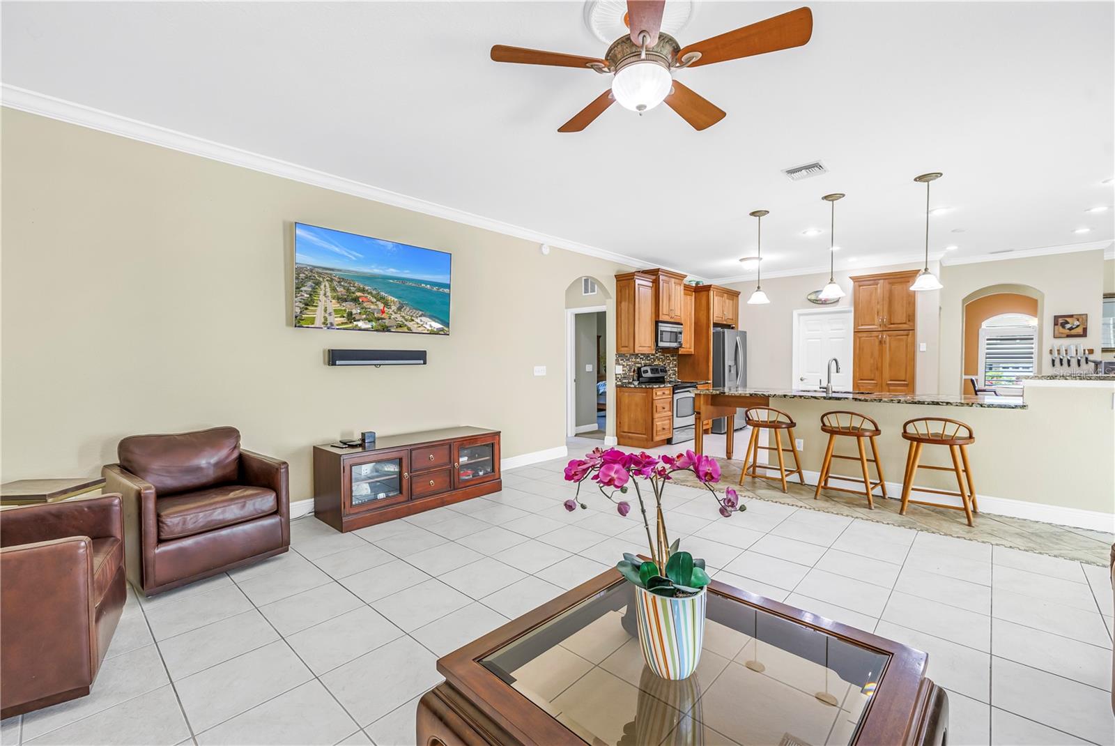 TIERRA VERDE UNIT 1 3RD REP - Residential