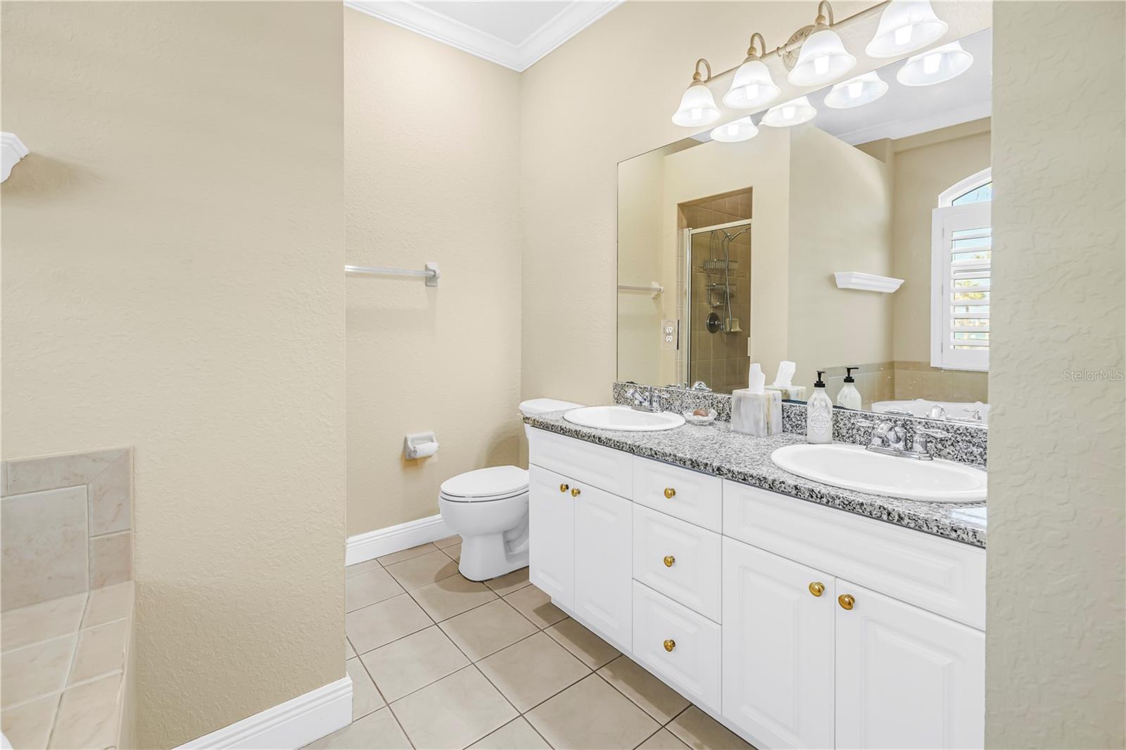 TIERRA VERDE UNIT 1 3RD REP - Residential