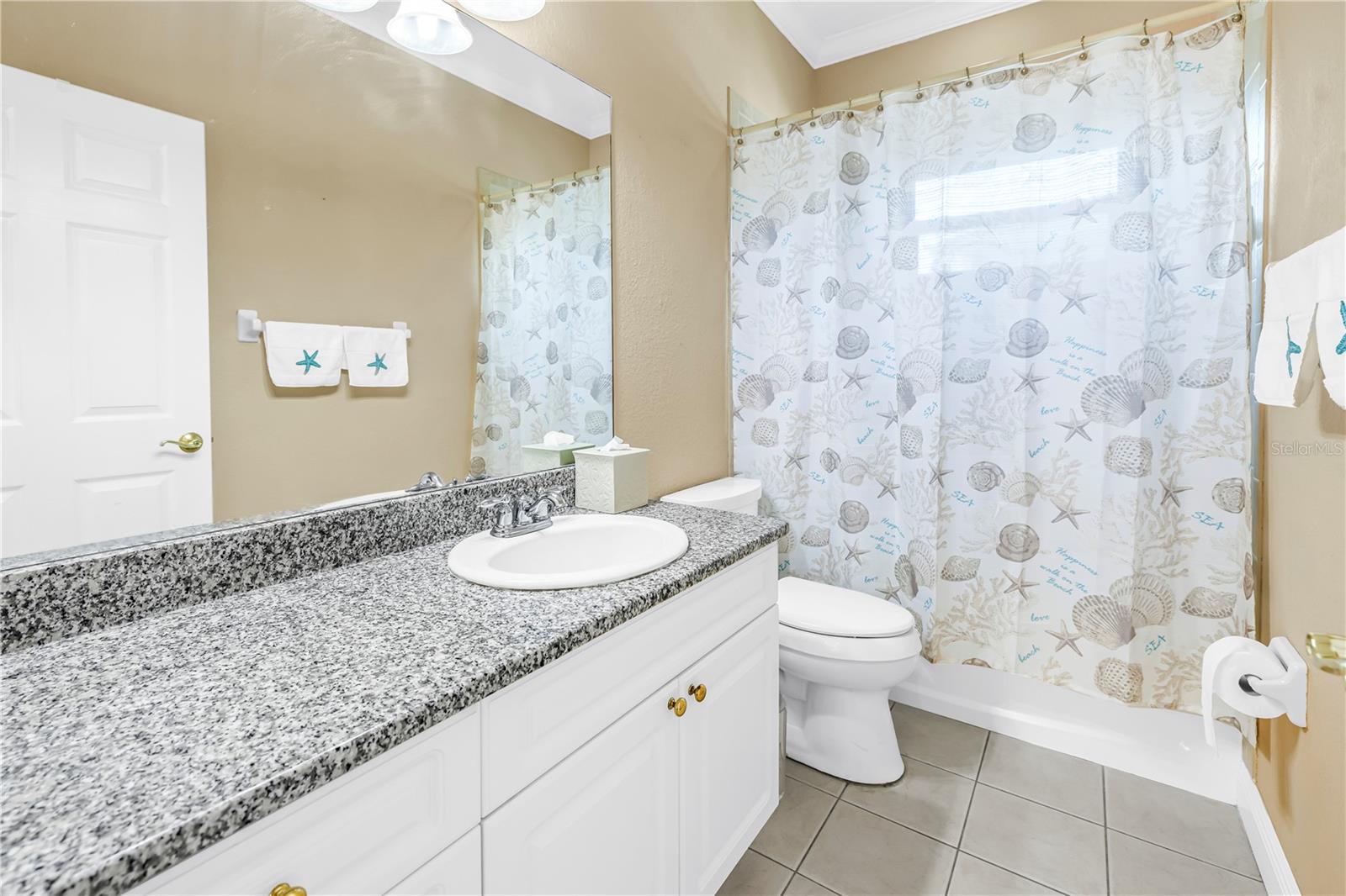 TIERRA VERDE UNIT 1 3RD REP - Residential