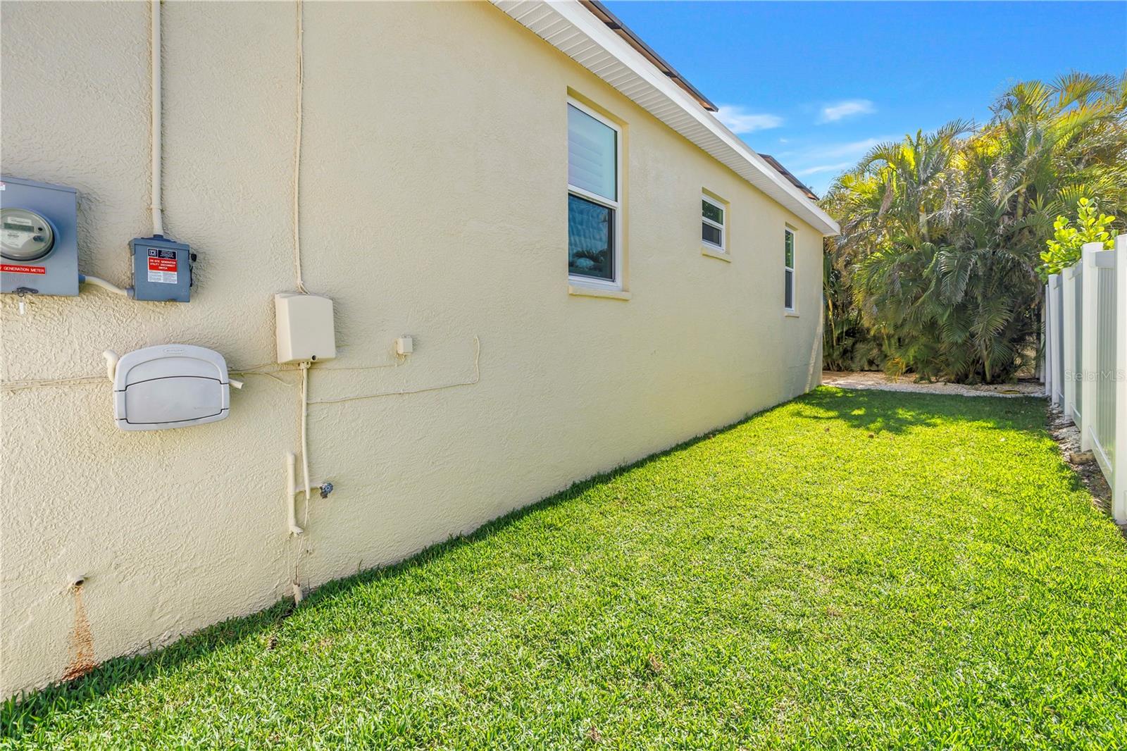 TIERRA VERDE UNIT 1 3RD REP - Residential