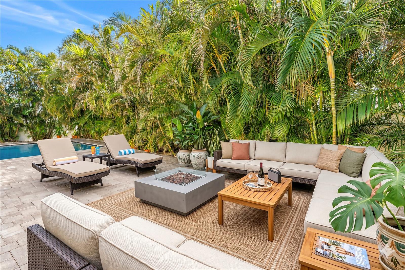 TIERRA VERDE UNIT 1 3RD REP - Residential