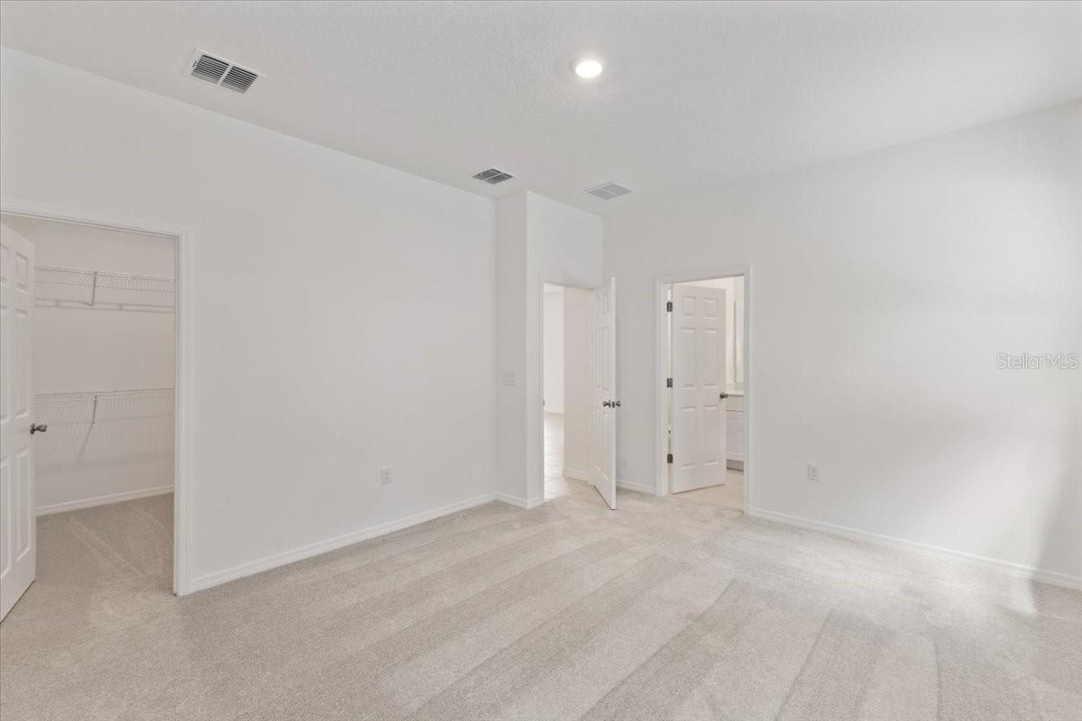 MIRROR LAKE VILLAGE - Residential