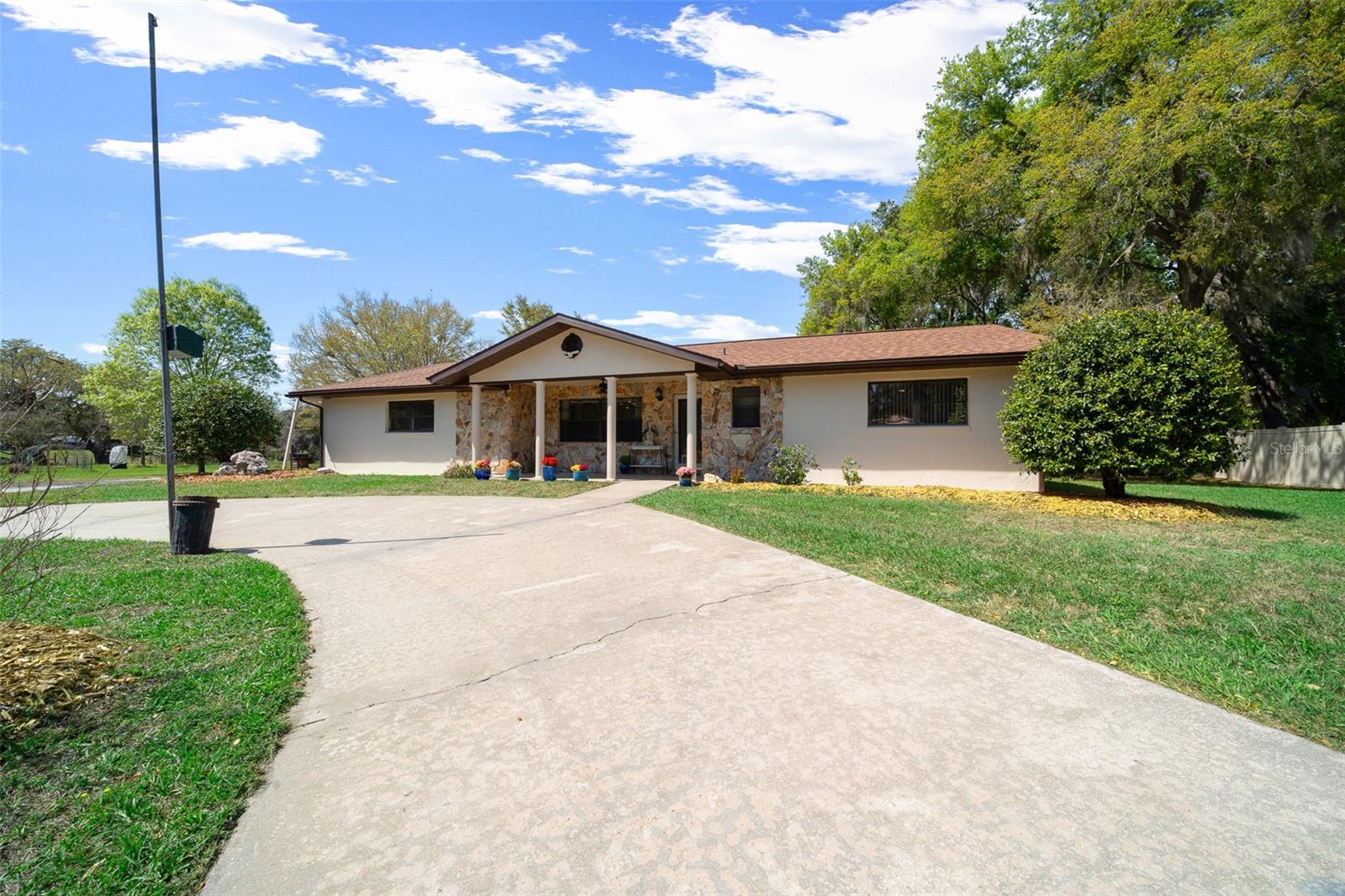 SEVEN LAKES PARKS - Residential