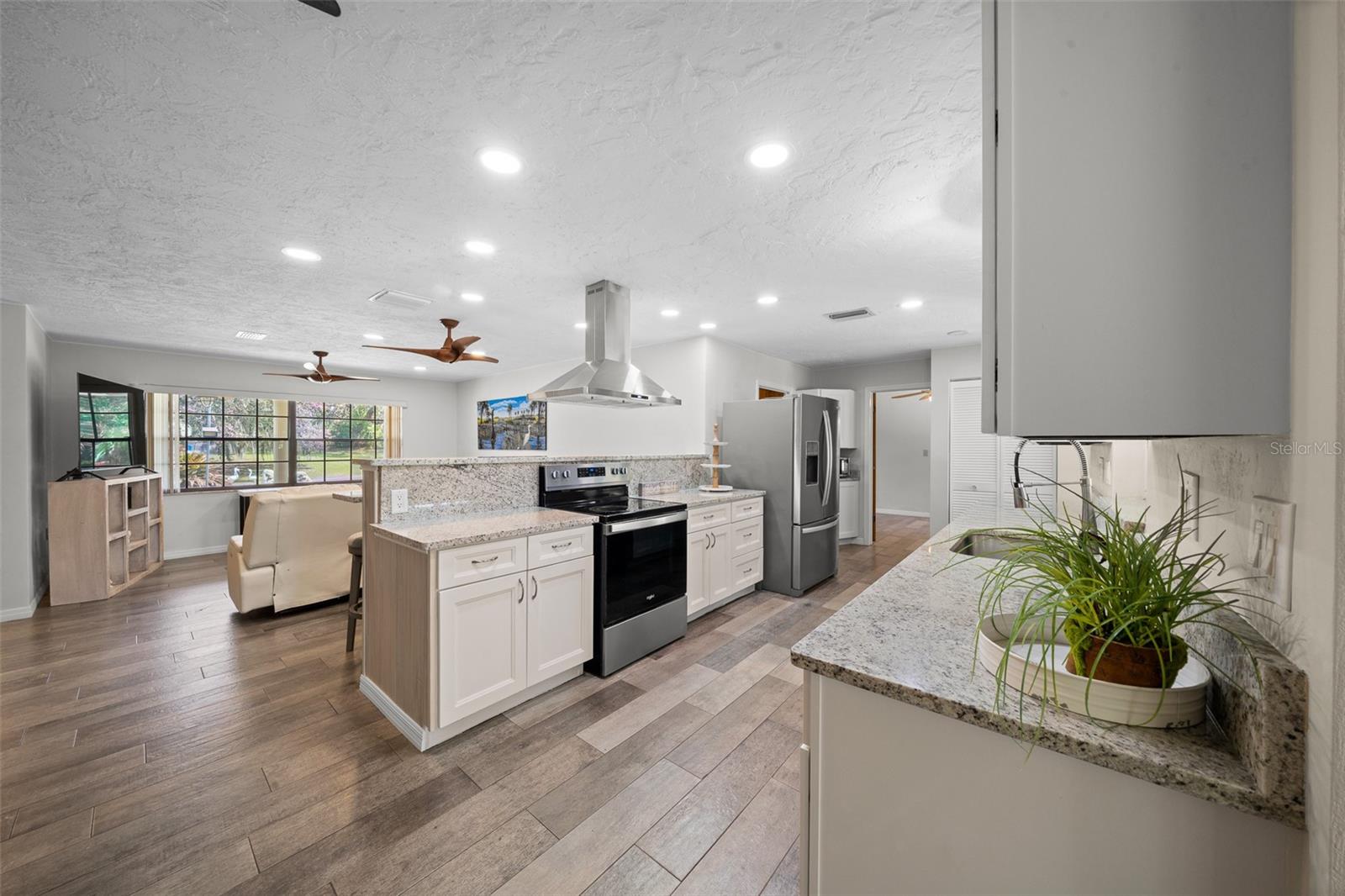 SEVEN LAKES PARKS - Residential