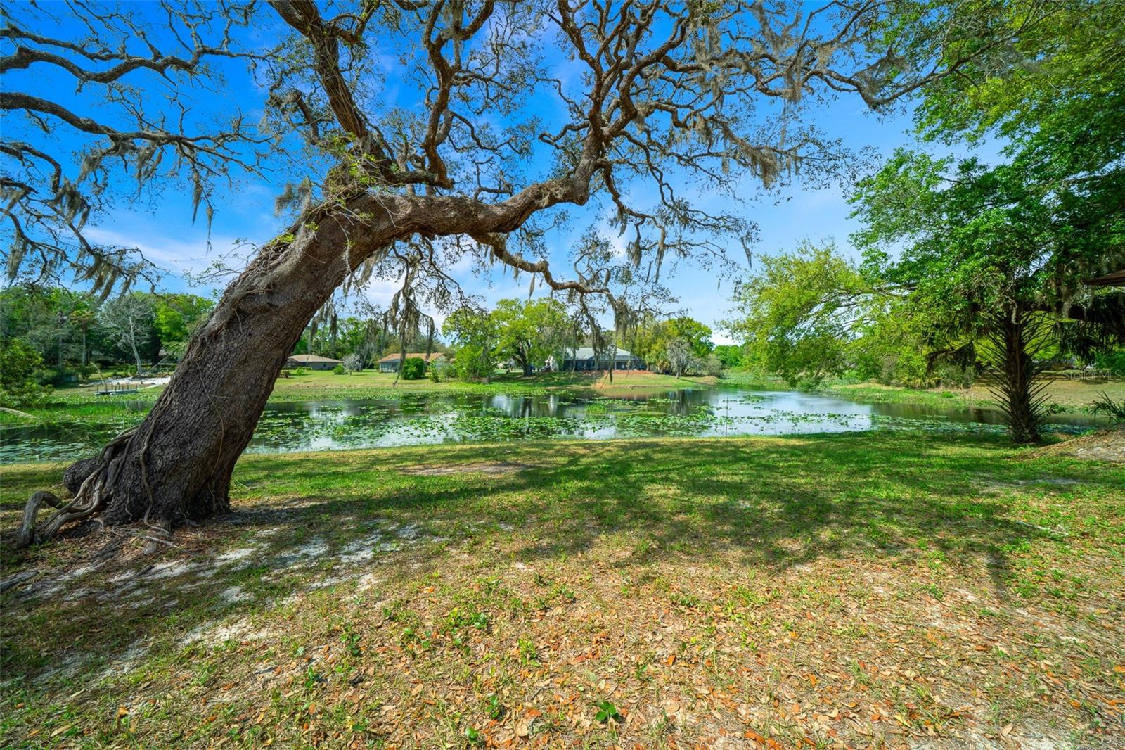 SEVEN LAKES PARKS - Residential