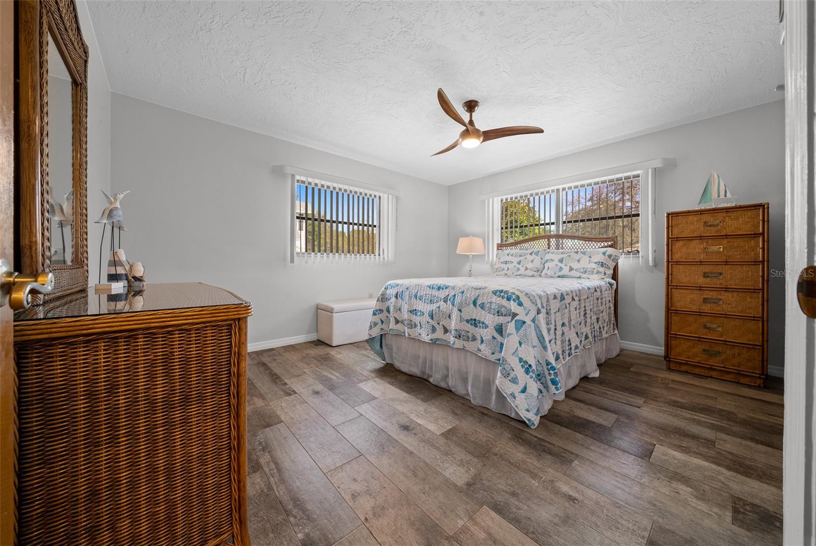 SEVEN LAKES PARKS - Residential