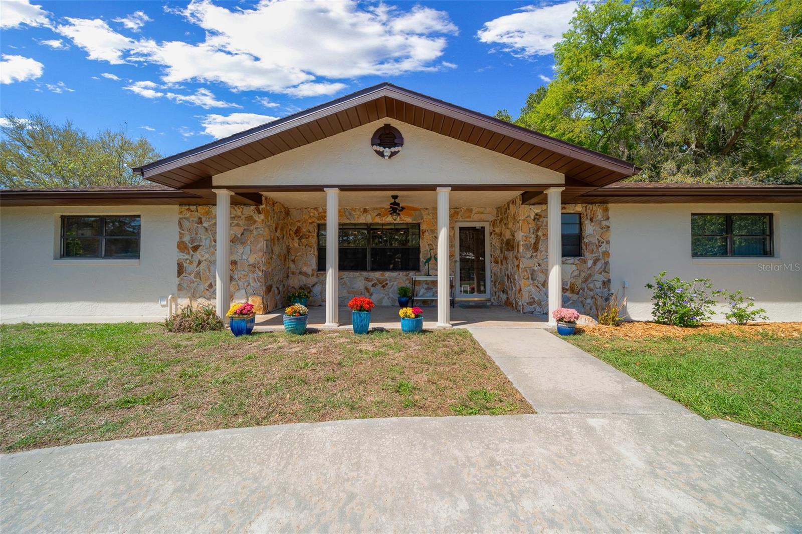 SEVEN LAKES PARKS - Residential