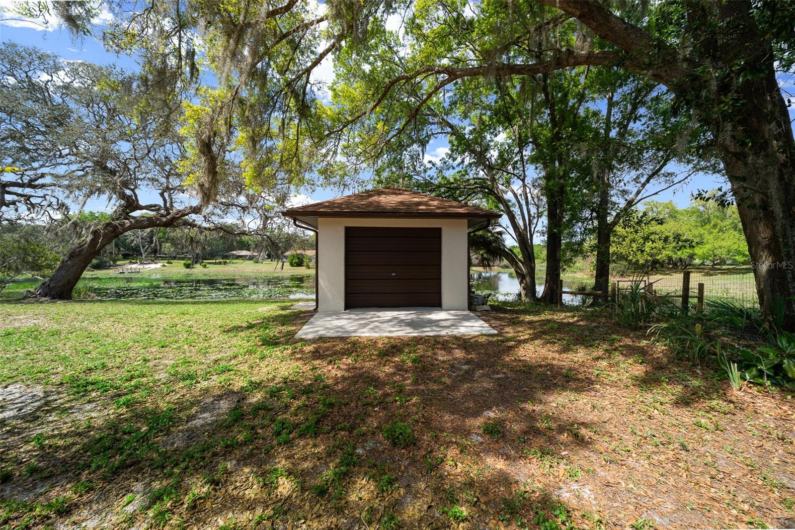 SEVEN LAKES PARKS - Residential