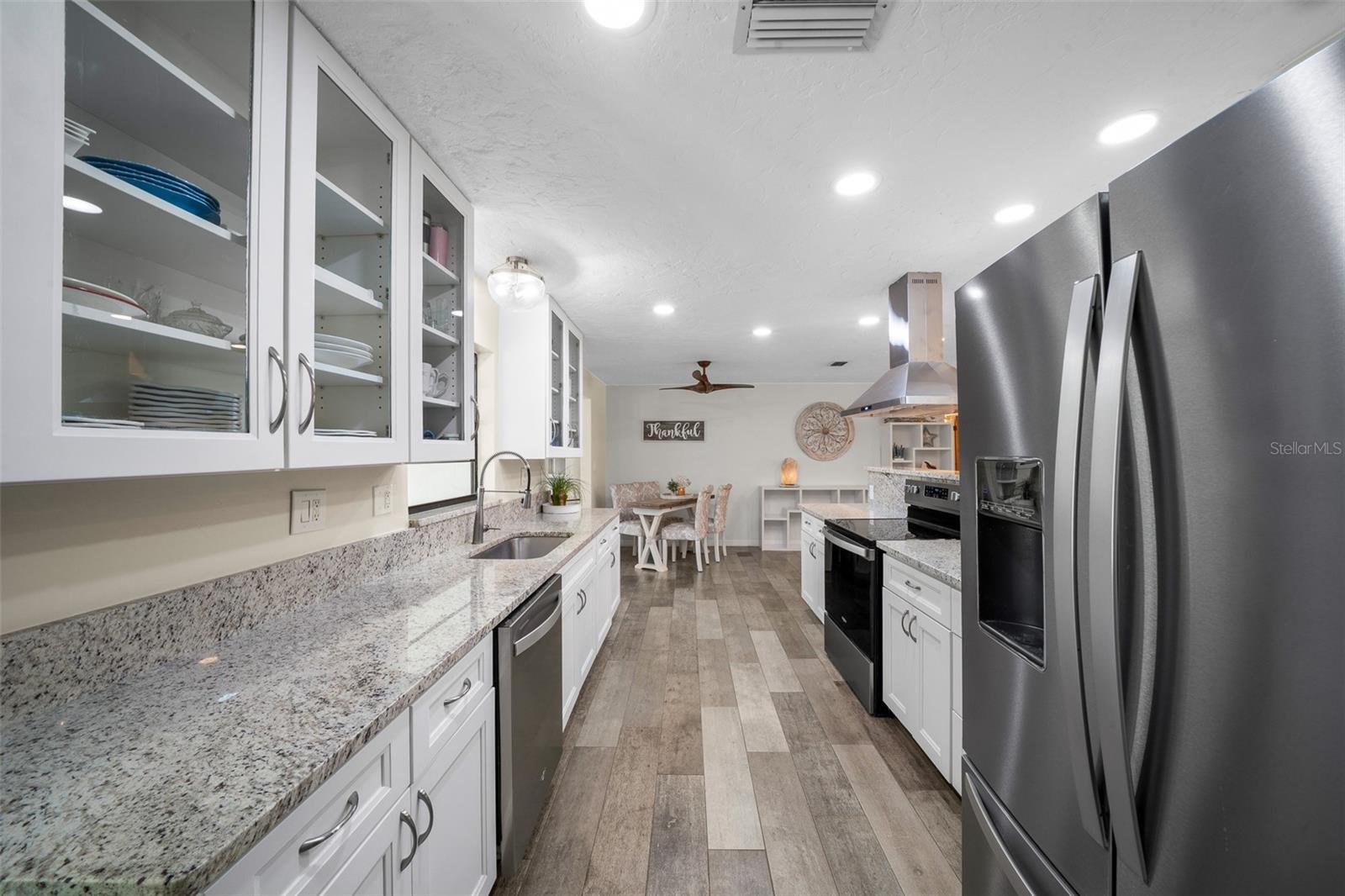 SEVEN LAKES PARKS - Residential