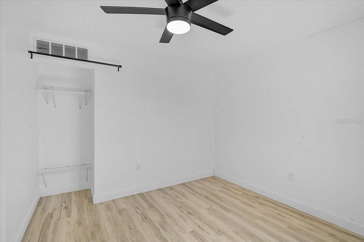 VILLAGE GREEN OF BRADENTON - Residential