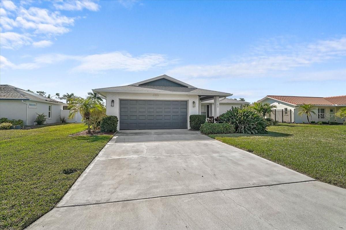 VILLAGE GREEN OF BRADENTON - Residential