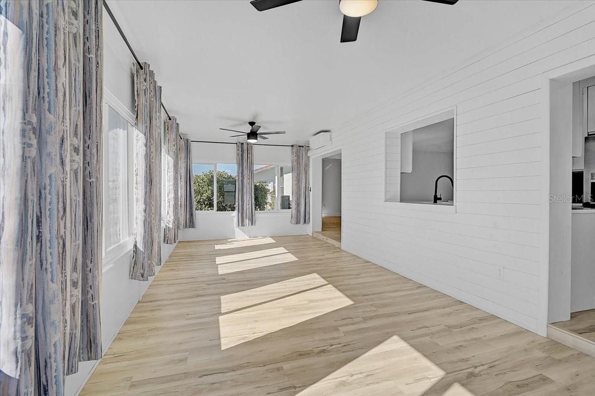 VILLAGE GREEN OF BRADENTON - Residential