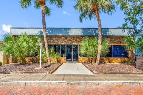 Photo of 710 1st Avenue SW, Largo, FL 33770 (MLS # TB8559560)