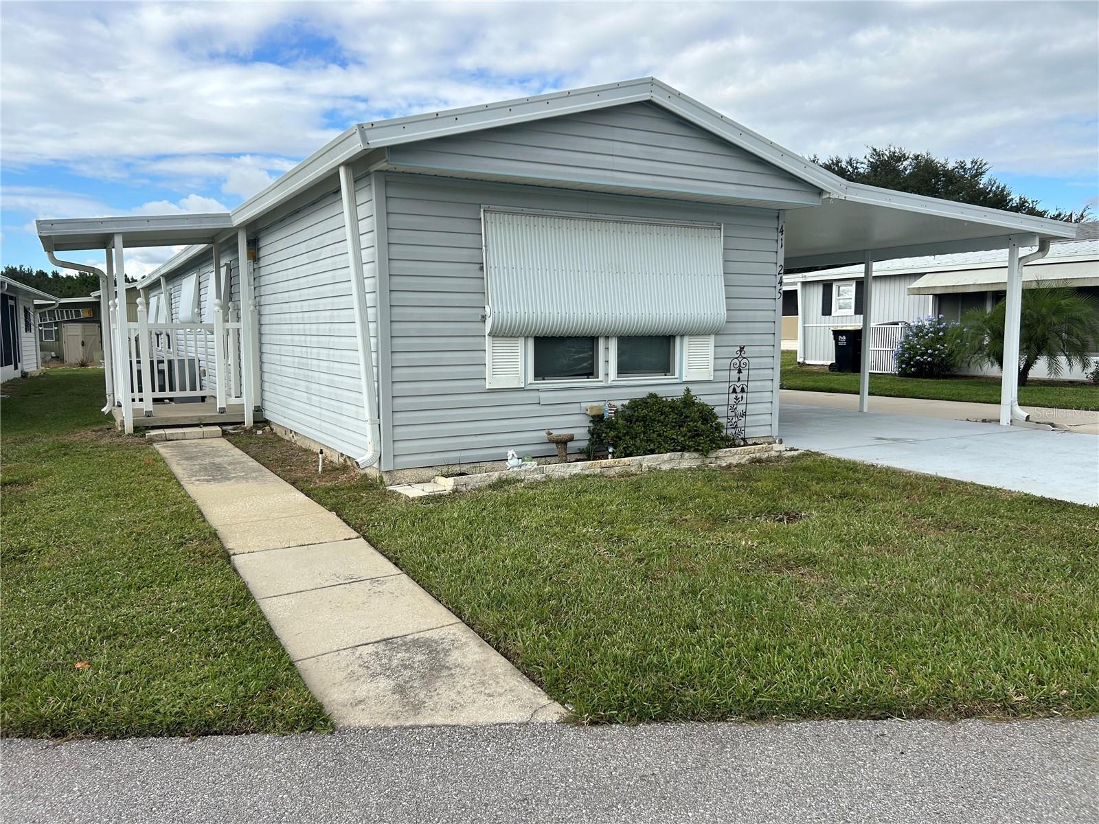 TWIN FOUNTAINS INC A COND MHP CB 3 PG 33 - Residential Lease