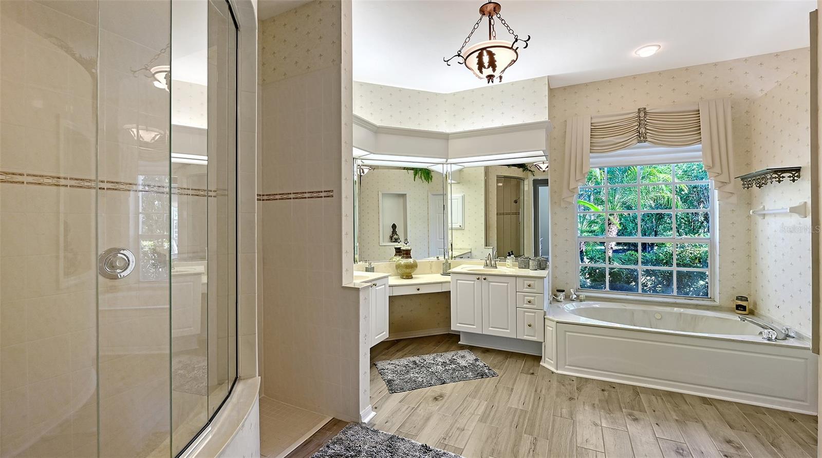 UNIVERSITY PARK - Residential