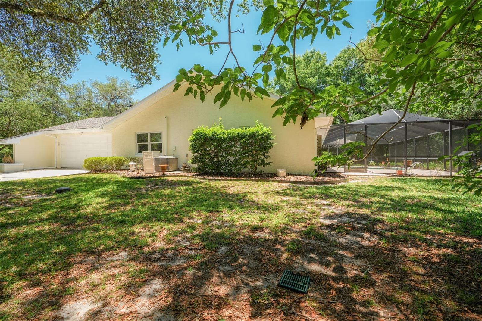 HAMPTON HILLS - Residential