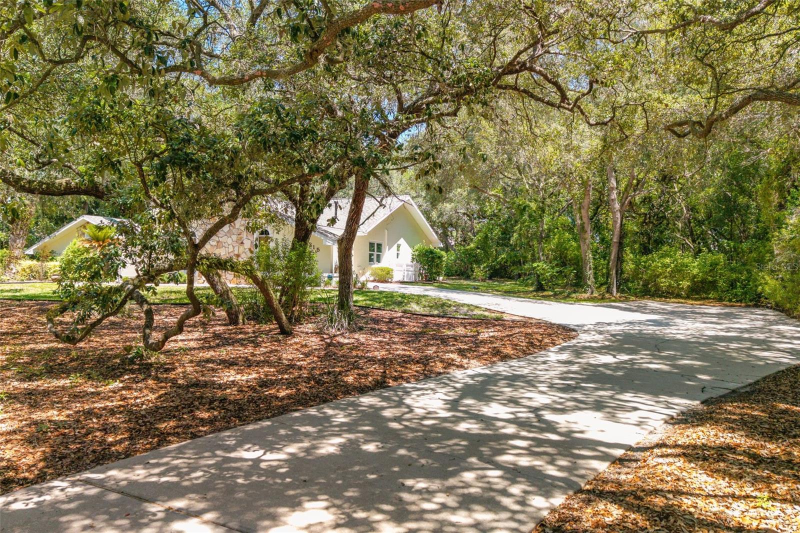 HAMPTON HILLS - Residential