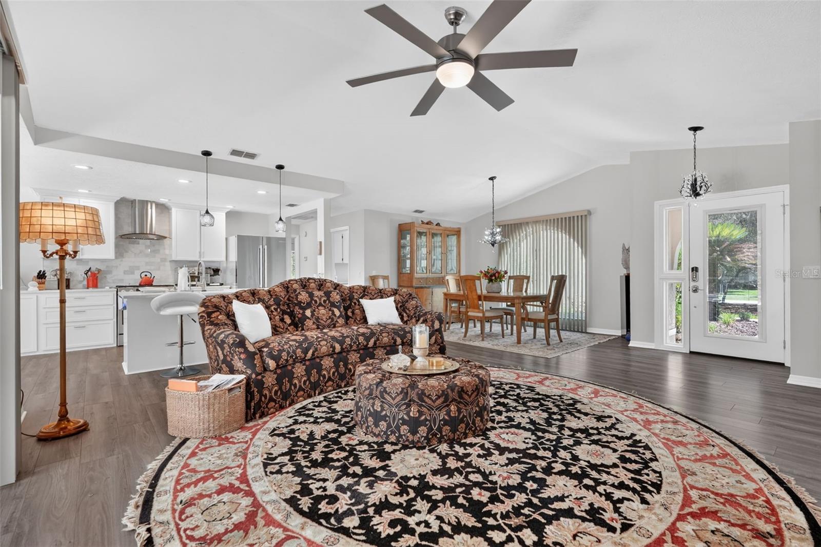 HAMPTON HILLS - Residential