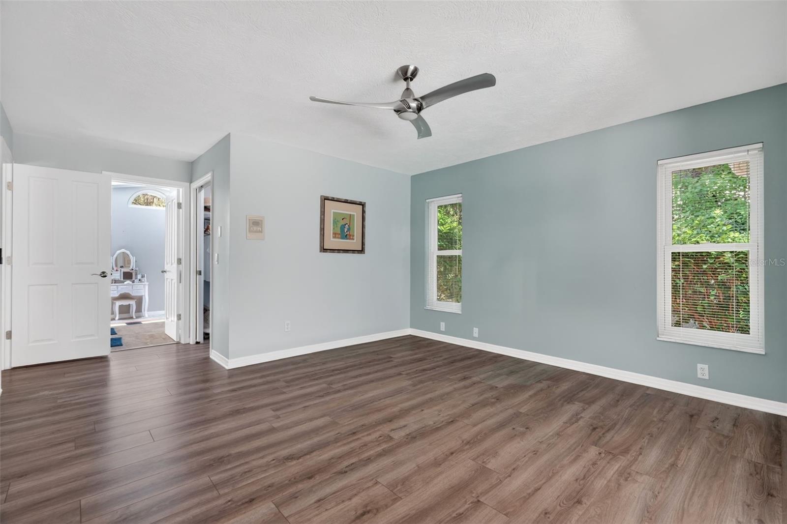 HAMPTON HILLS - Residential