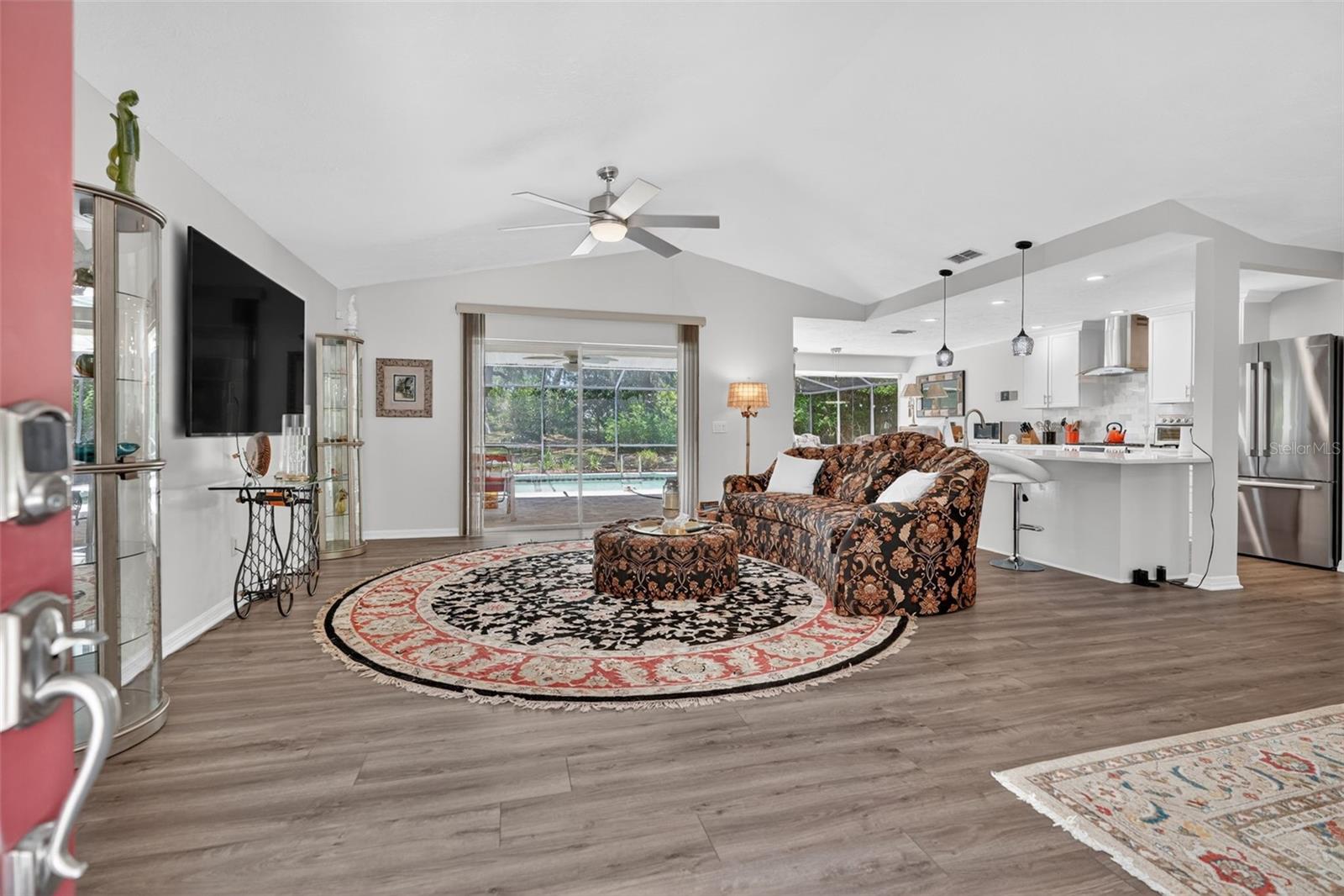 HAMPTON HILLS - Residential