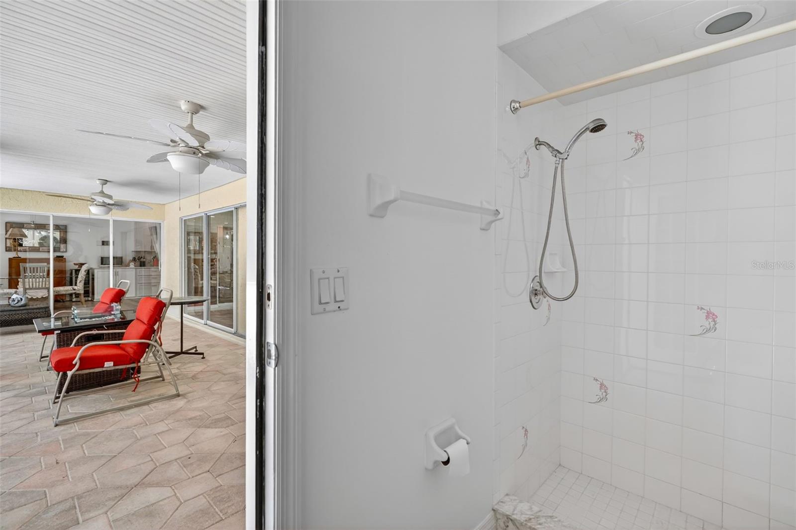 HAMPTON HILLS - Residential