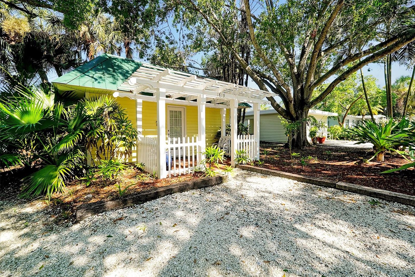 PIRATES POINT MINOR SUBDIVISI - Commercial Sale