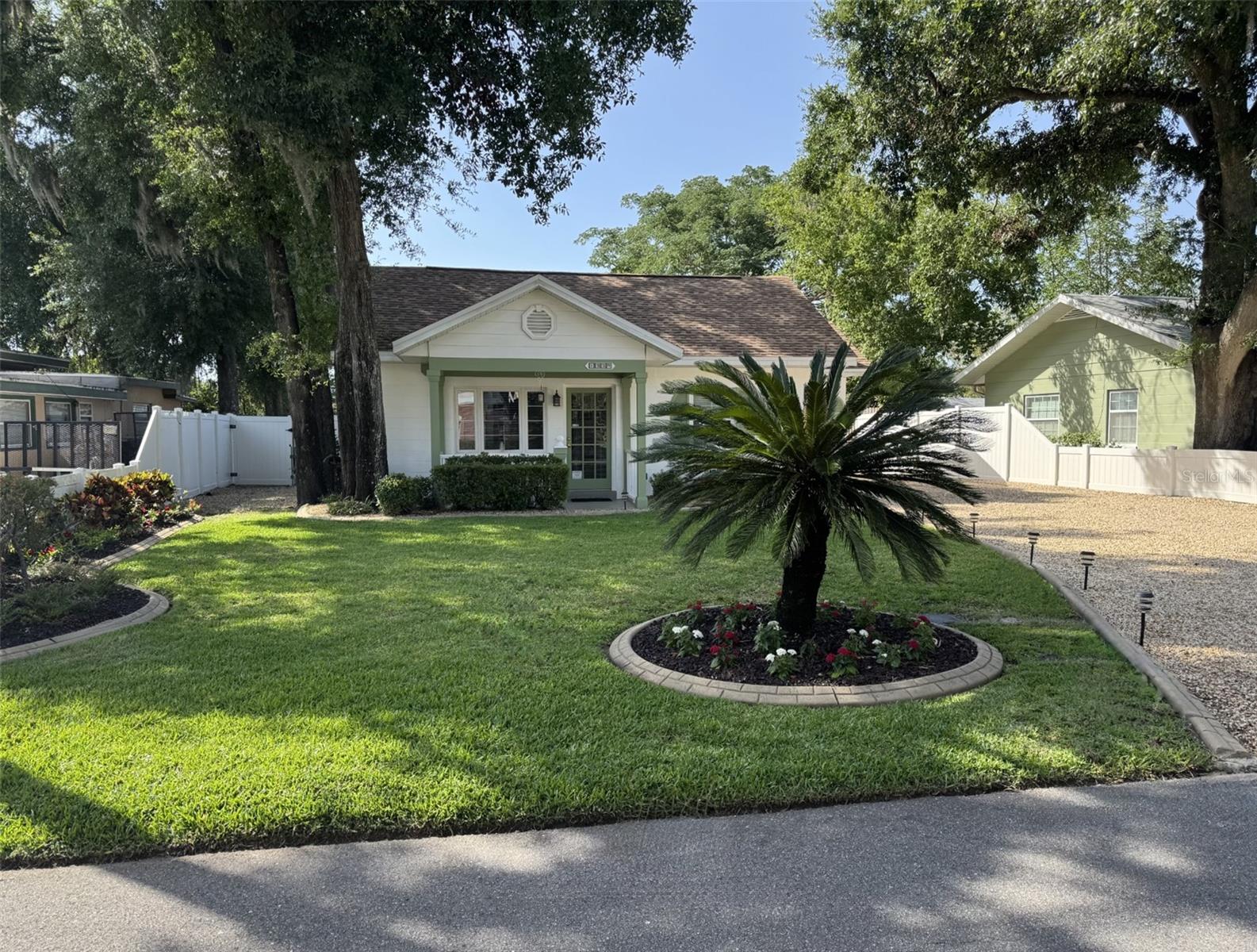 1339 ORCHID AVENUE