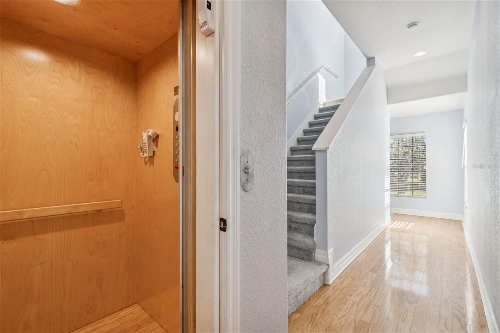 SUNSET BAY TARPON SPGS - Residential