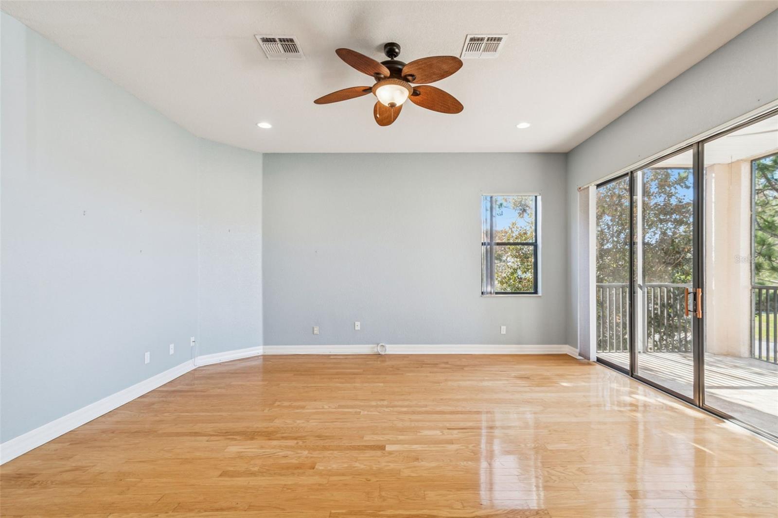 SUNSET BAY TARPON SPGS - Residential