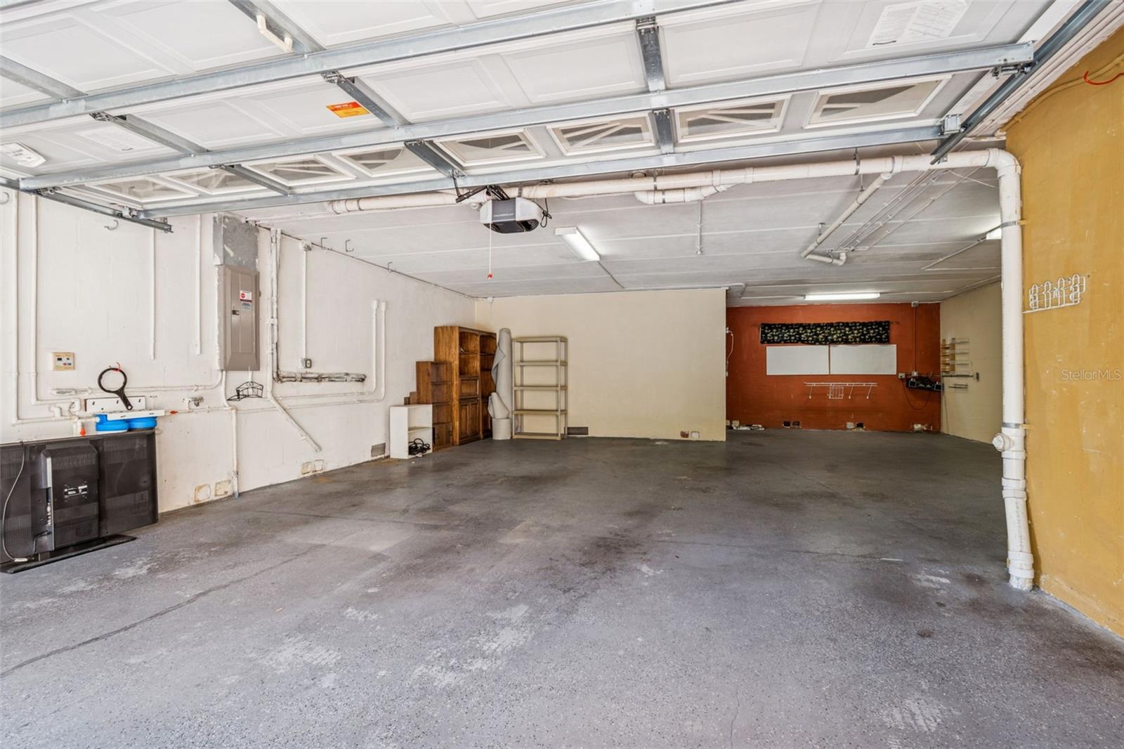 SUNSET BAY TARPON SPGS - Residential