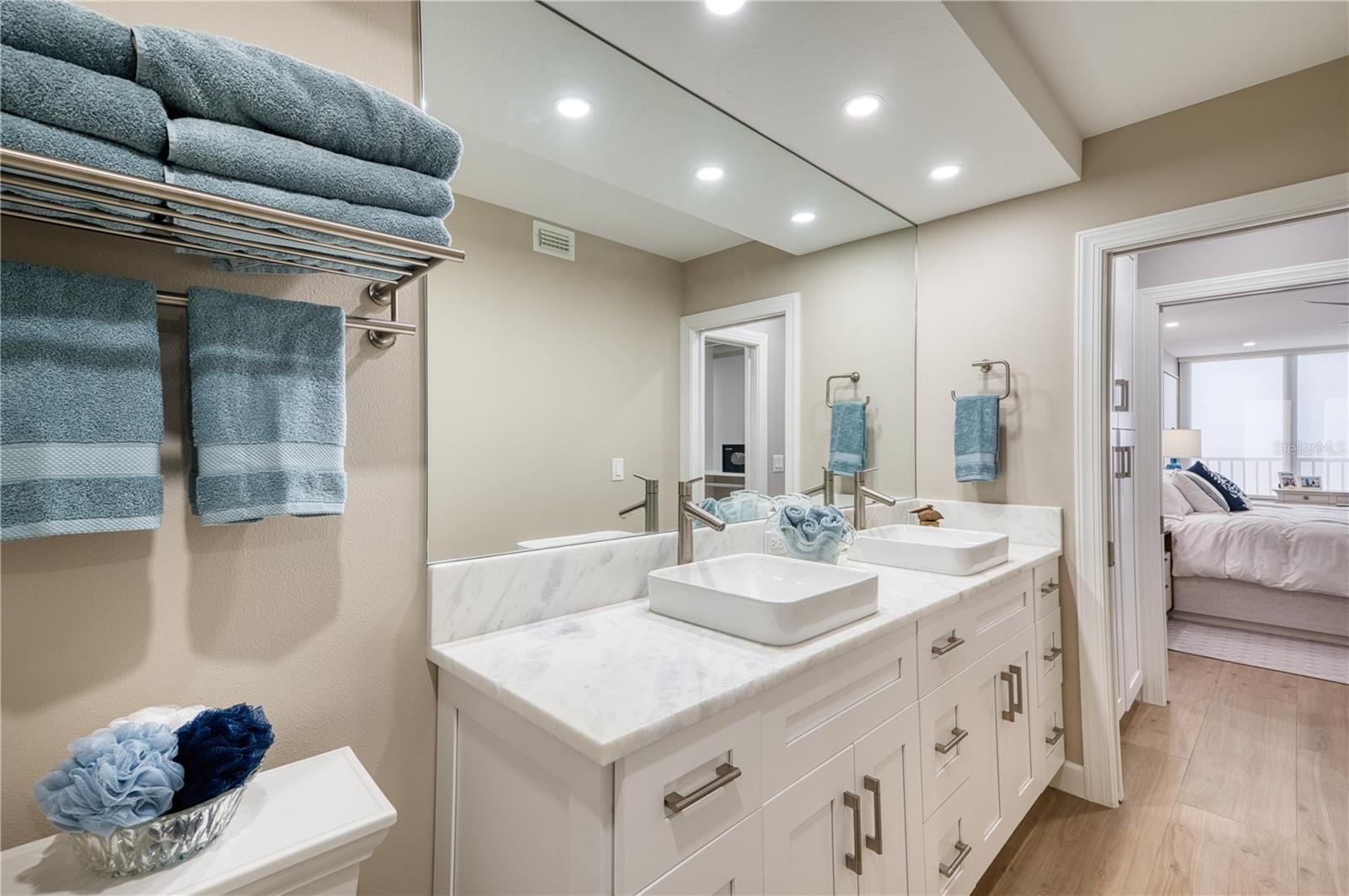 GULF & BAY CLUB PH 6 - Residential