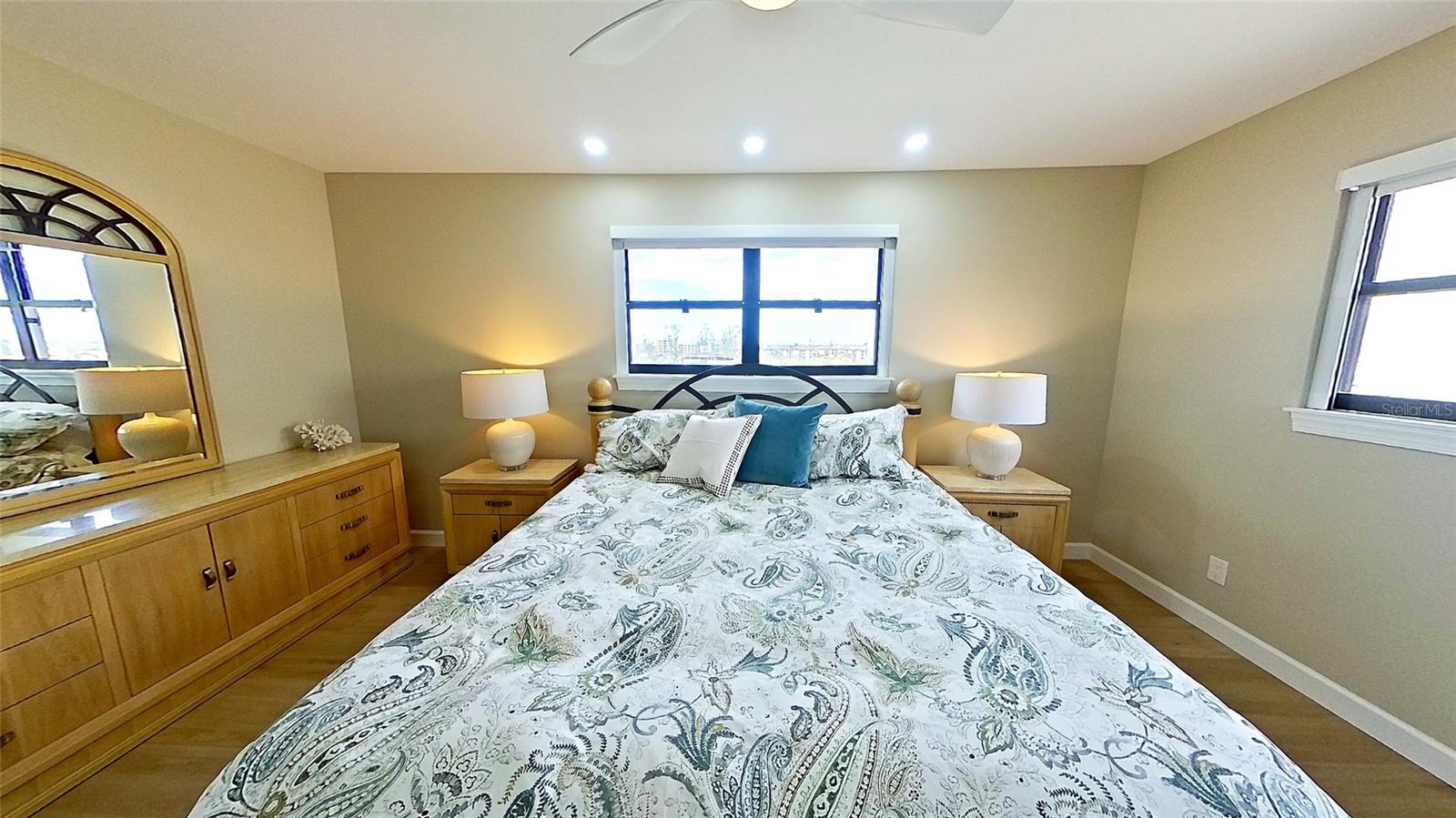 GULF & BAY CLUB PH 6 - Residential