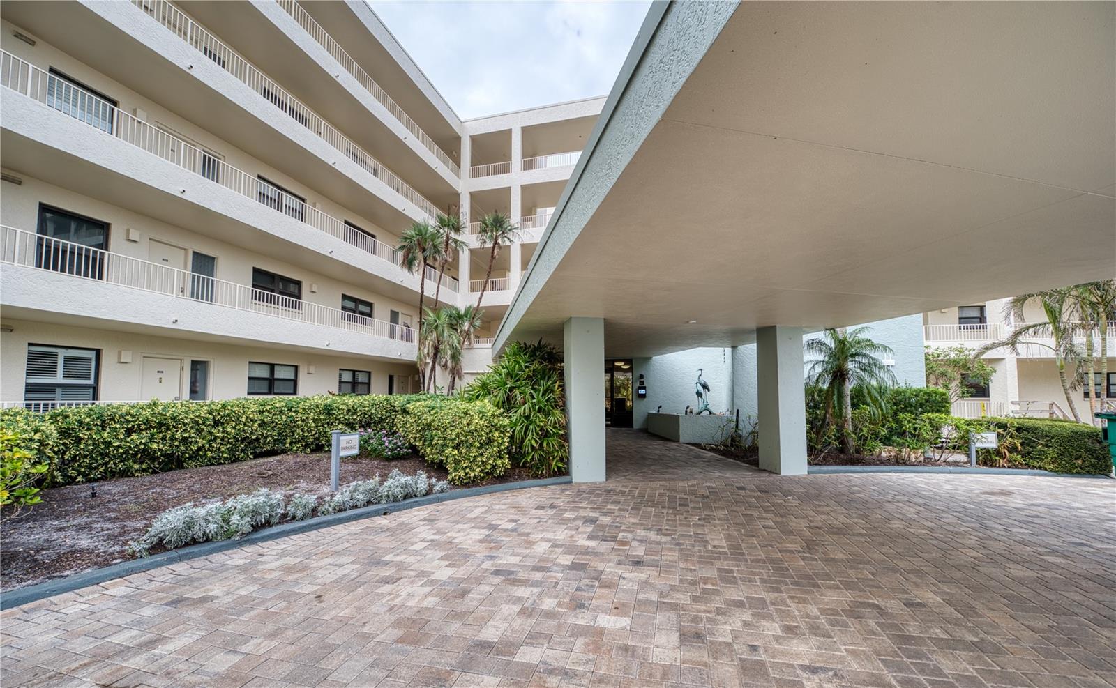 GULF & BAY CLUB PH 6 - Residential