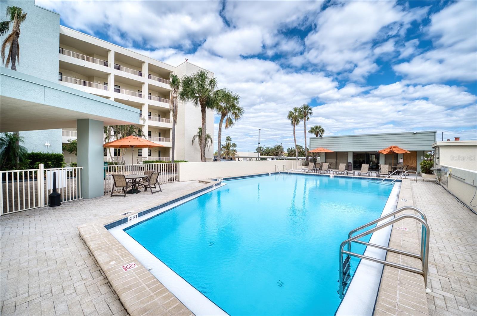 GULF & BAY CLUB PH 6 - Residential