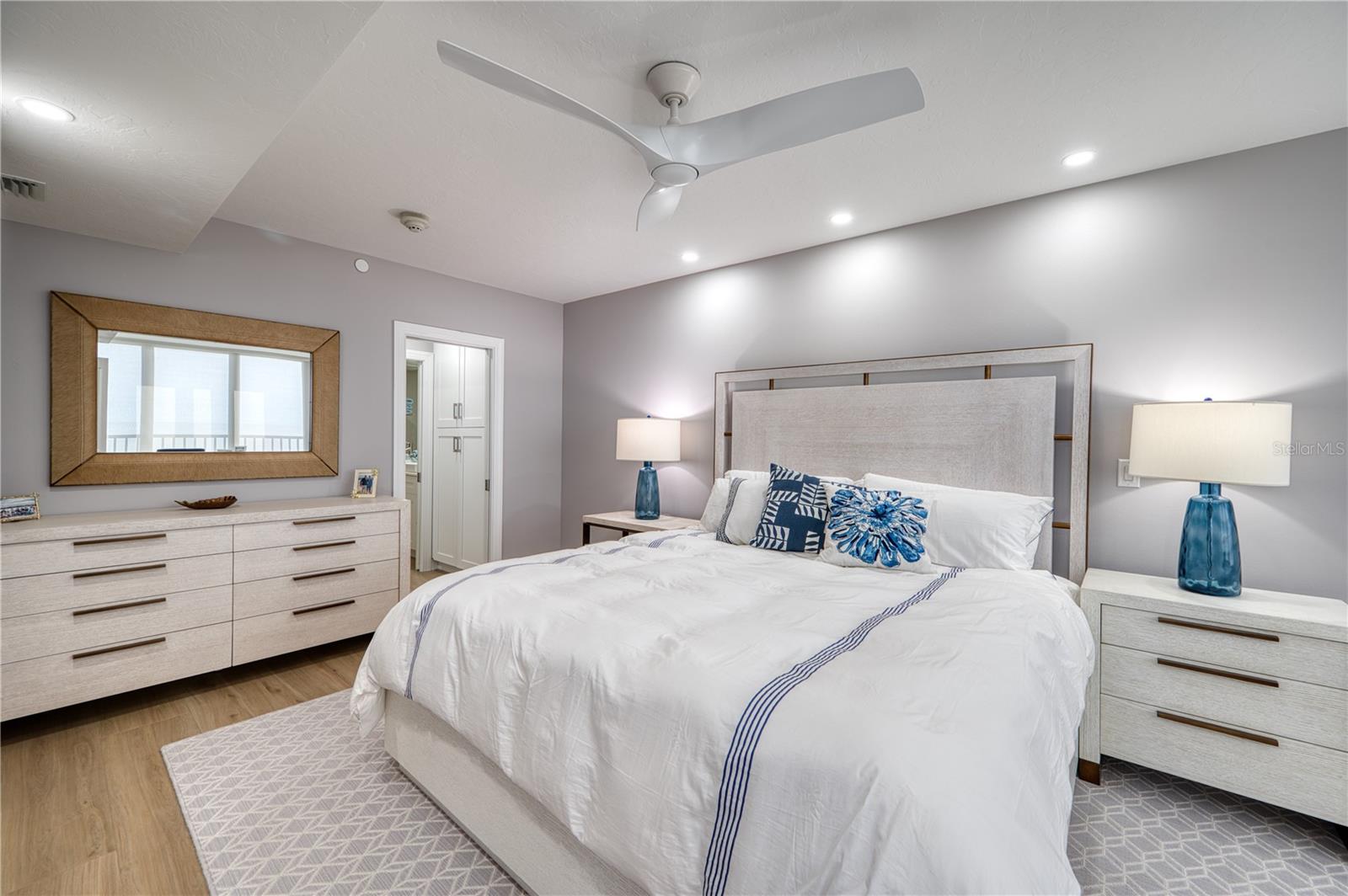 GULF & BAY CLUB PH 6 - Residential