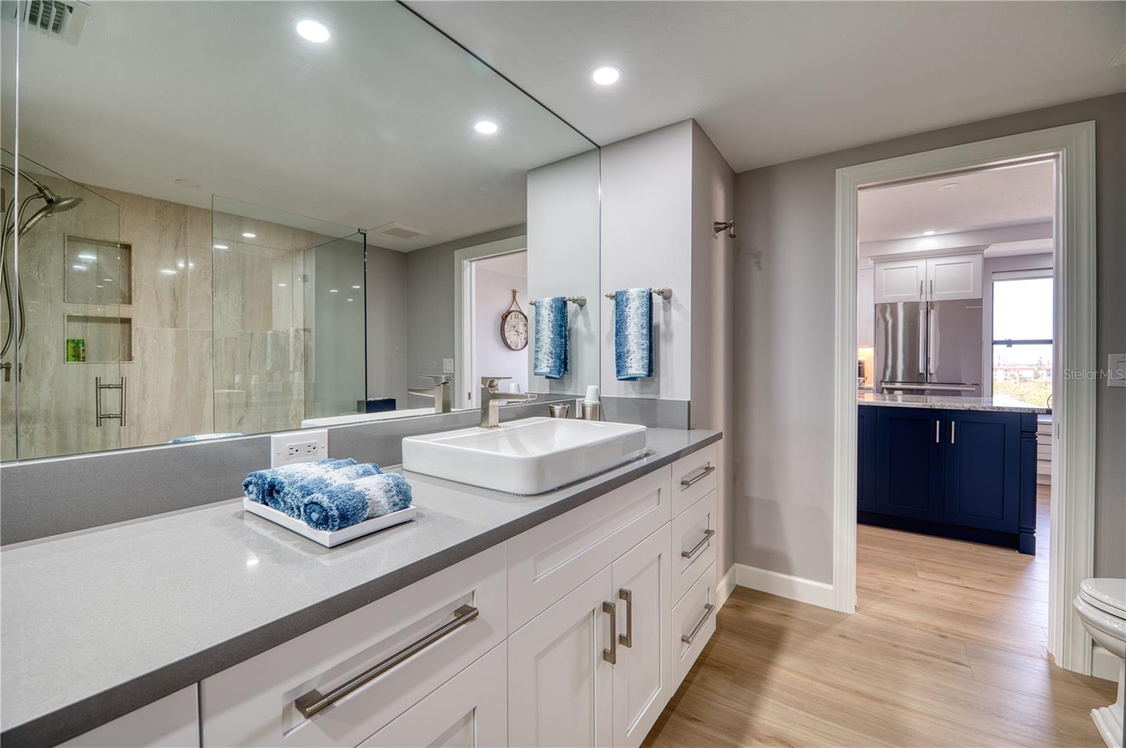 GULF & BAY CLUB PH 6 - Residential