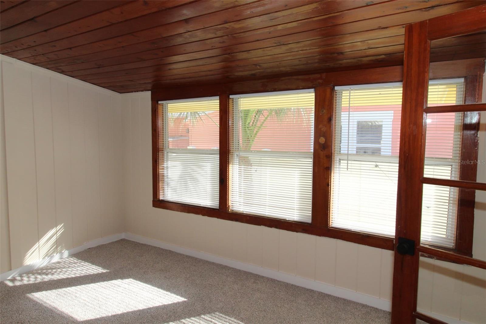 SIESTA - Residential Lease