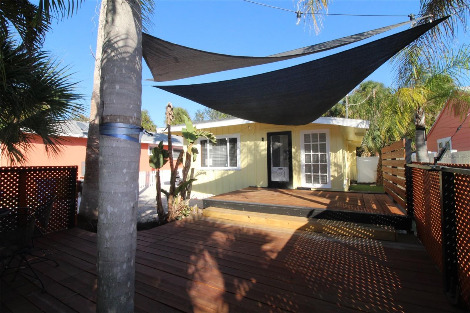 SIESTA - Residential Lease