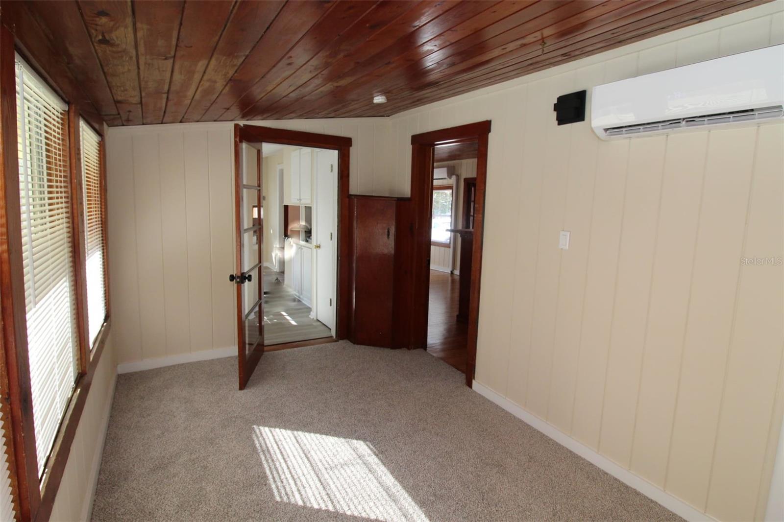 SIESTA - Residential Lease