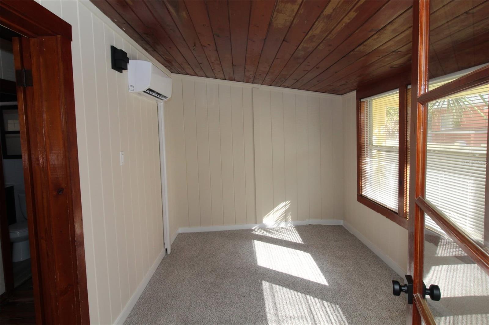 SIESTA - Residential Lease