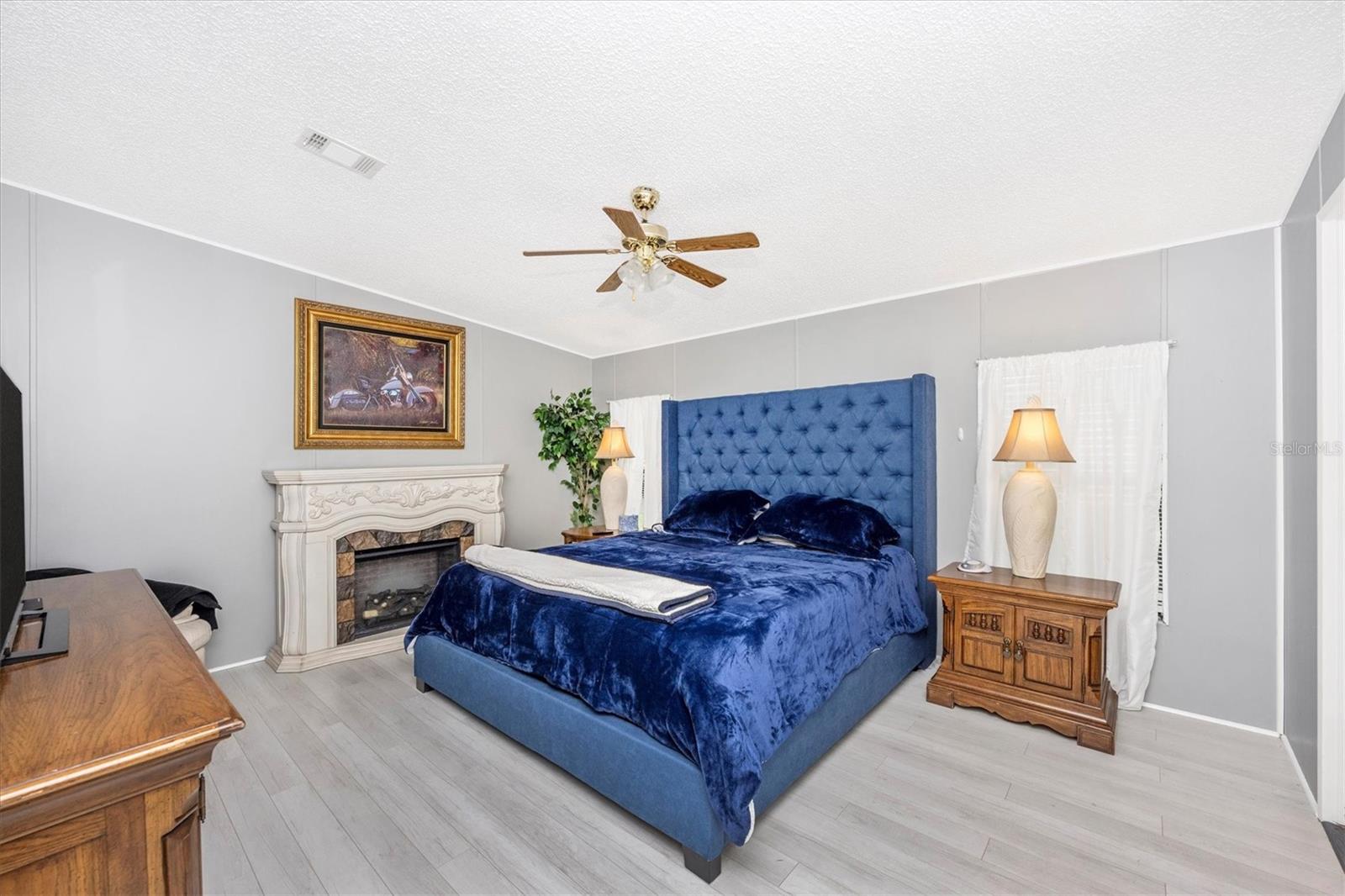 HARBOR ISLES III - Residential
