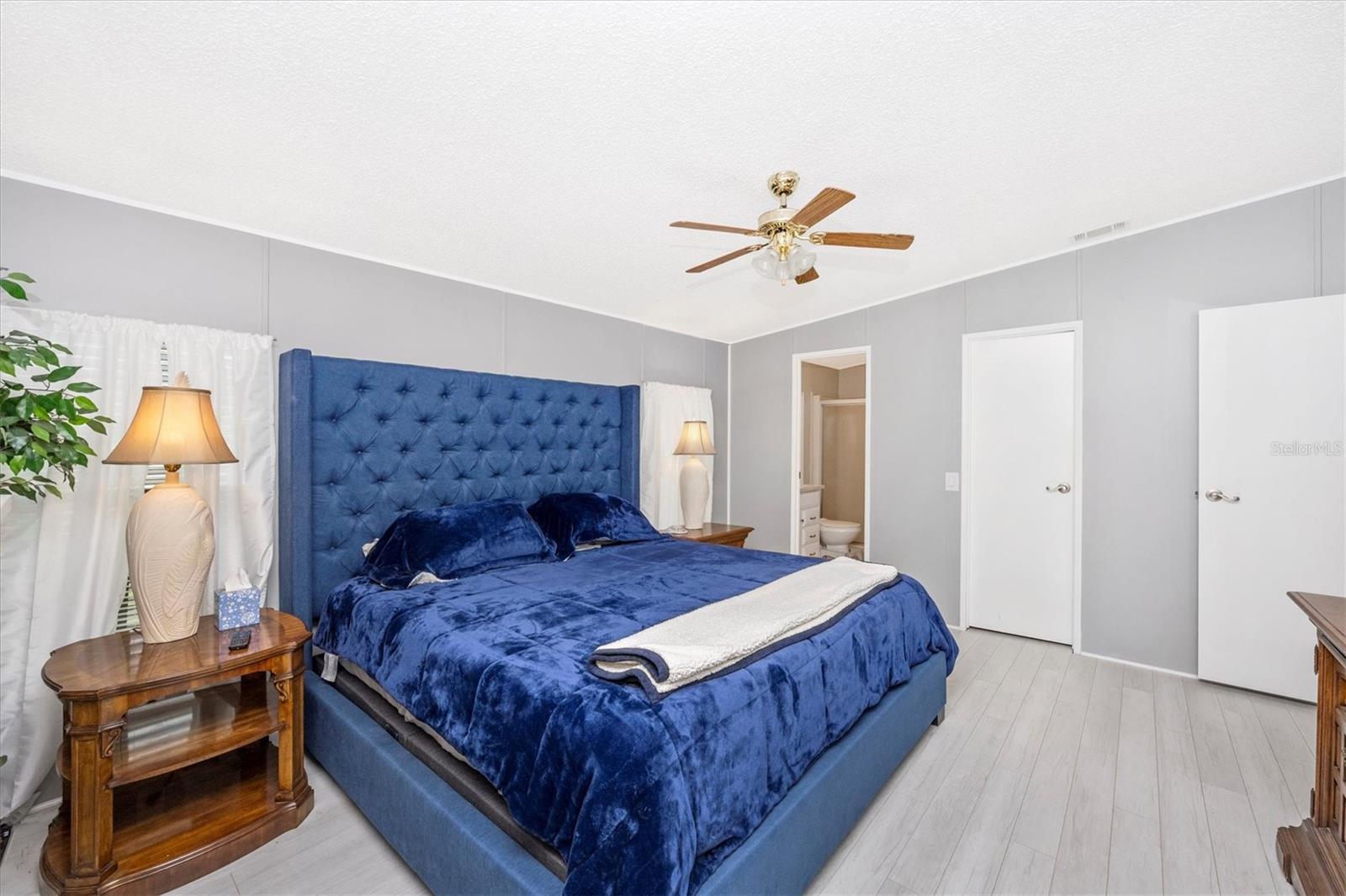 HARBOR ISLES III - Residential