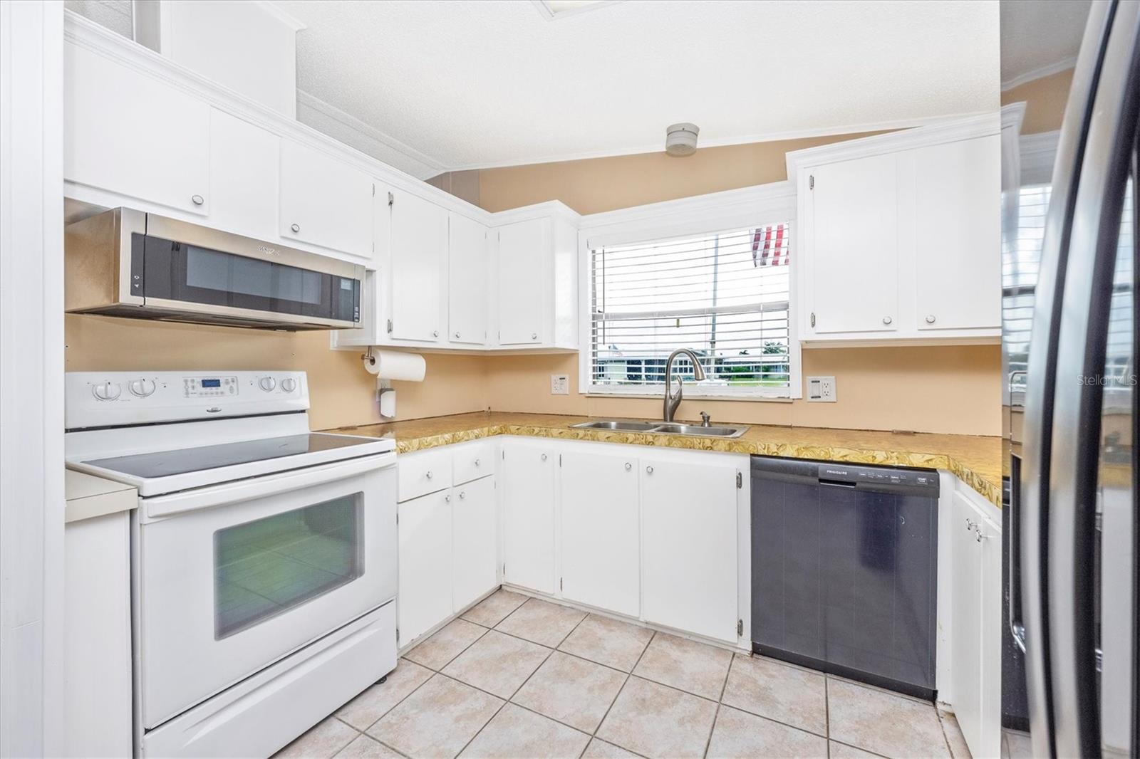 HARBOR ISLES III - Residential