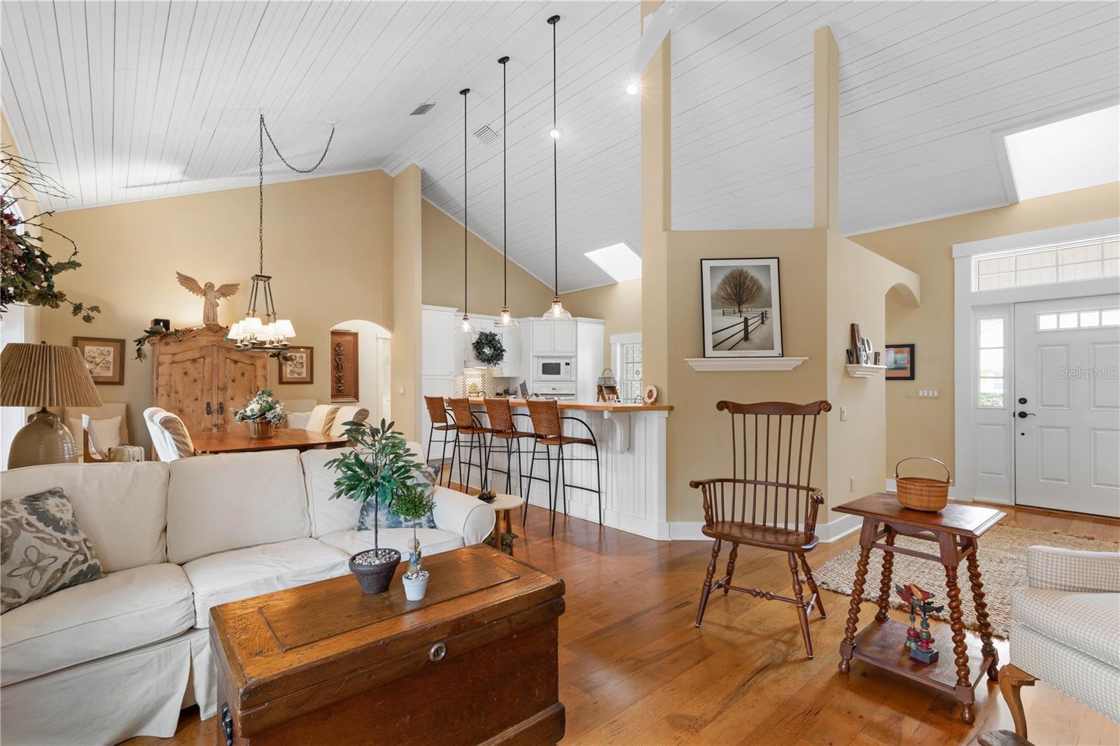 FAIRCHILD OAKS - Residential